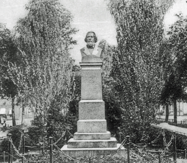Denkmal für Karl Wilhelm auf dem Ostwall