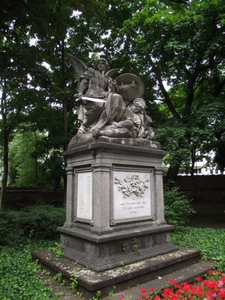 Kriegerdenkmal auf dem Alten Friedhof in Bonn, 2012