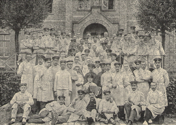 Genesende Soldaten im Kloster Arenberg, Postkarte, 1914-1918